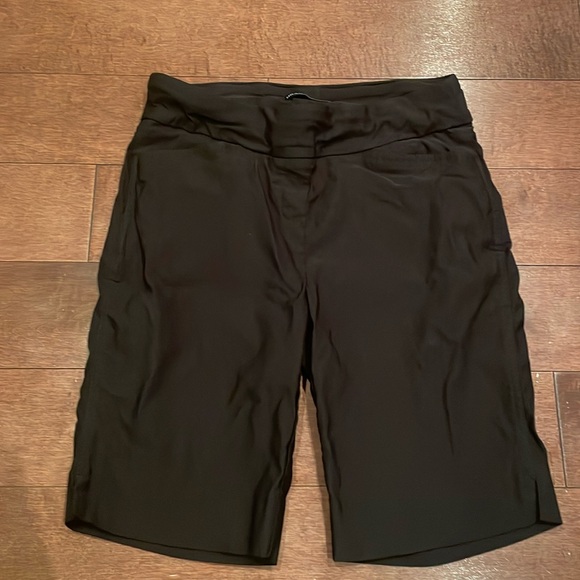 Hilary Radley Stretchy Dress Shorts - Picture 1 of 5
